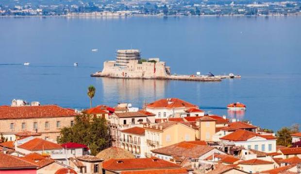 Δεξίωση γαμου στο Ναυπλιο